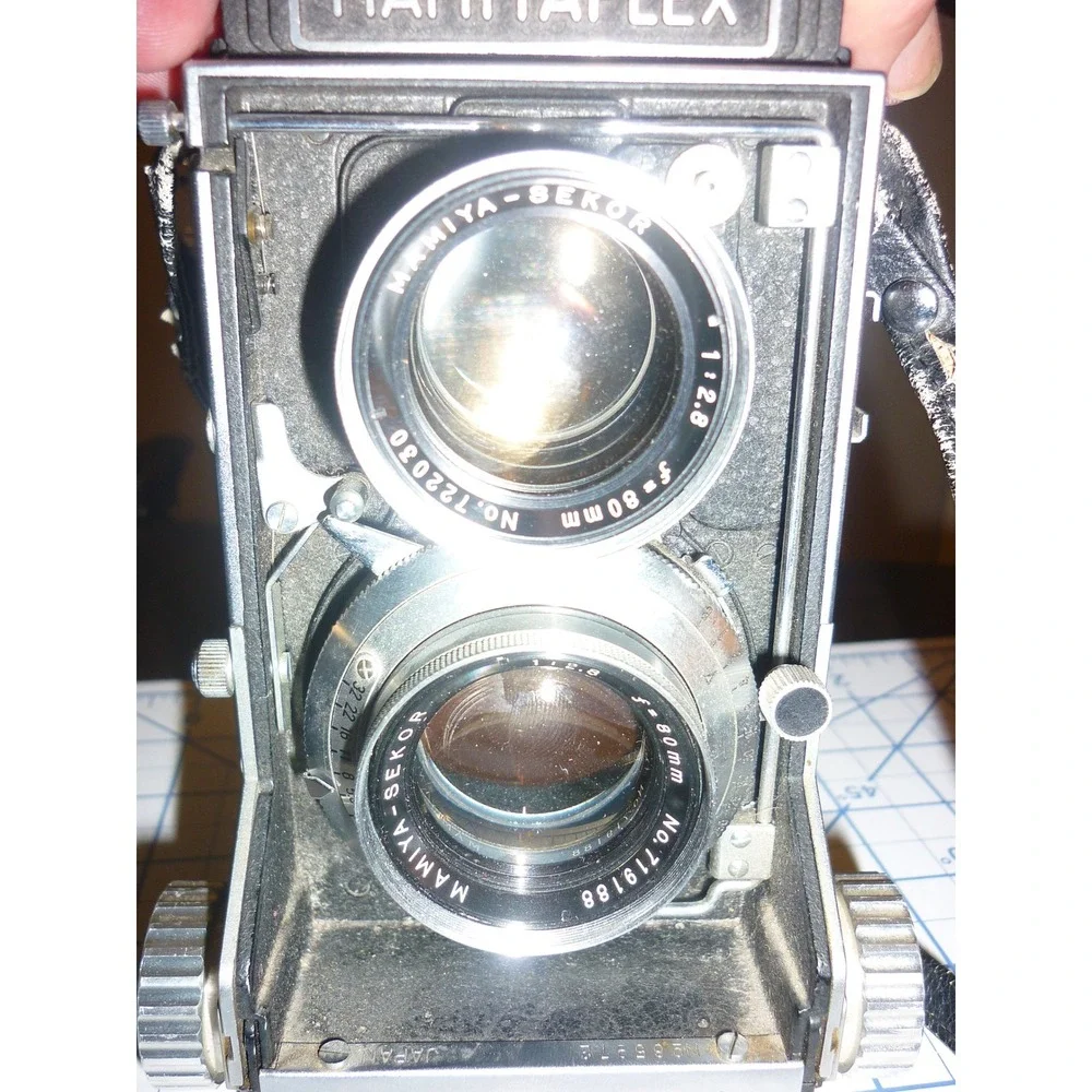 Vintage Mamiyaflex C2 Professional TLR Camera w/ 80mm f2.8 Mamiya-Sekor Lenses